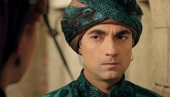 «Это не урок истории!»: Ибрагим-паша из «Великолепного века» высказался о ляпах в сериале