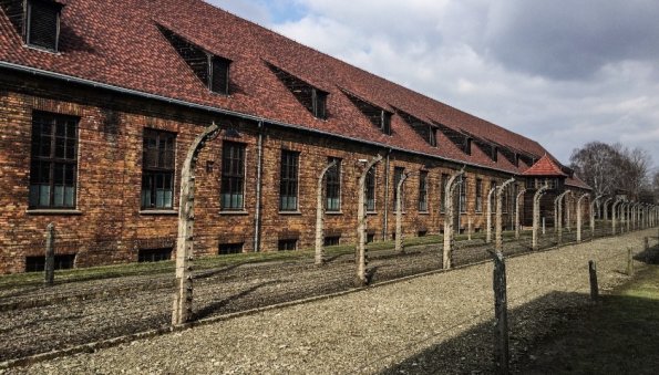 Руководство музея бывшего лагеря смерти «Аушвиц-Биркенау» закрыло русскую экспозицию