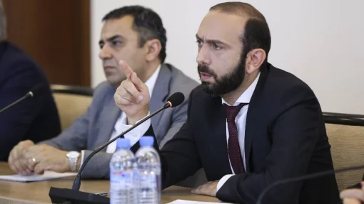 Глава МИД Армении Мирзоян обвинил Баку в территориальных претензиях