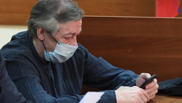 Никита Высоцкий в суде назвал Ефремова очень хорошим человеком