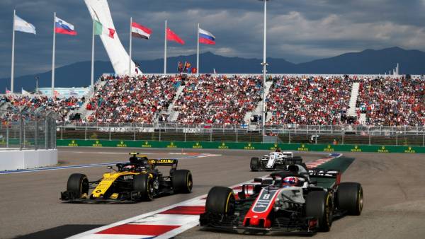 Первым этапом сезона "Формулы-1" со зрителями станет Гран-при Тосканы