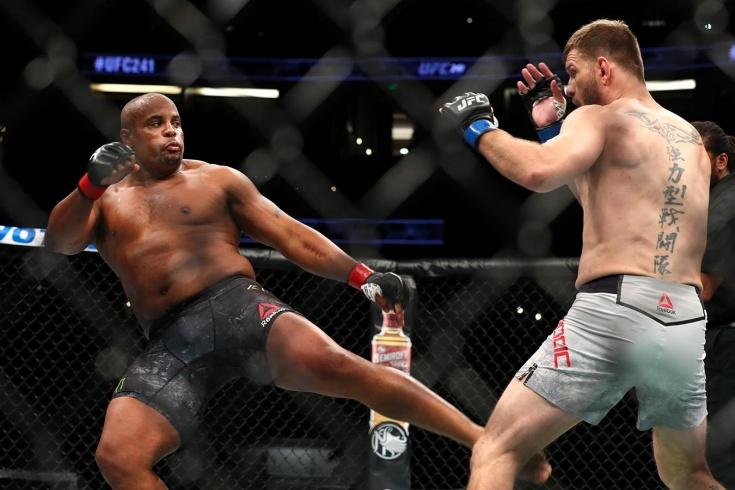 john-mccarthy-gave-a-prediction-for-the-fight-stipe-miocic-and-daniel-cormier