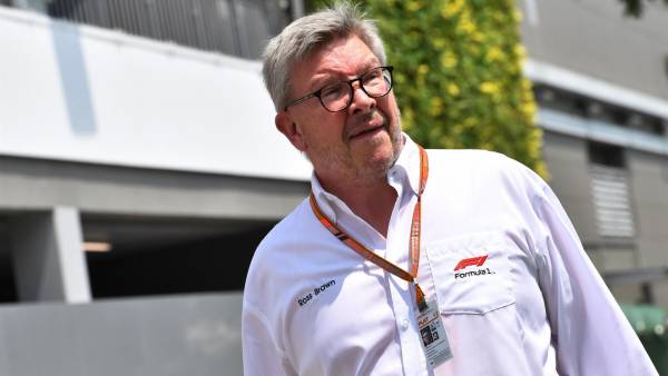 Росс Браун: Феттель и команда Ferrari работают без энтузиазма