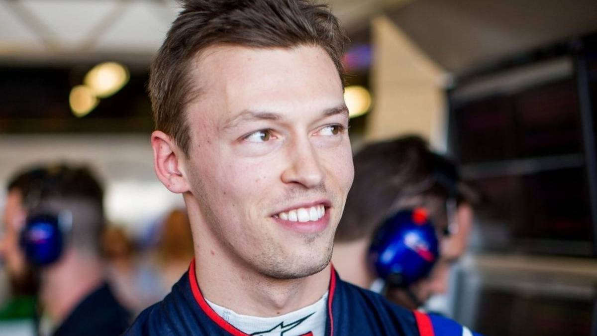 Даниил Квят разбил болид на Гран-при Великобритании