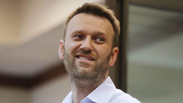 В омской больнице заявили, что спасли Навальному жизнь