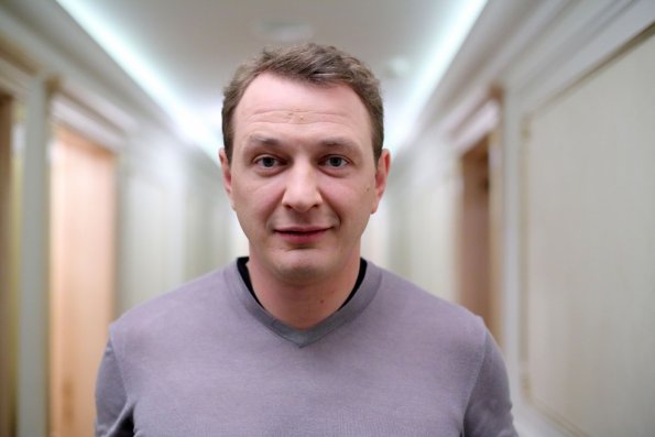 46-летний Марат Башаров продолжит вести шоу «Битва экстрасенсов» на ТНТ