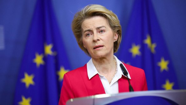 Глава Еврокомиссии считает необходимой отмену ограничений на въезд граждан ЕС в США