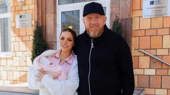 Супруга шеф-повара Ивлева Валерия Куденкова опубликовала фото восьмимесячной дочки Ники