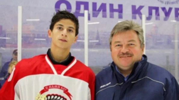 Российский хоккеист канадского "Лондон Найтс" Казбеков умер в возрасте 18 лет