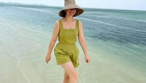 Брухунова на Мальдивах продемонстрировала пляжный костюм из крапивы