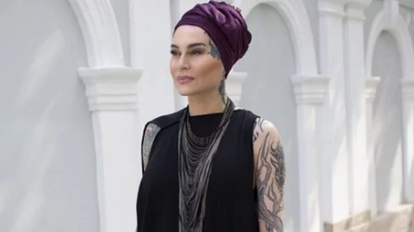 Осудившая СВО певица Наргиз Закирова раскритиковала свою депортацию из России на 50 лет