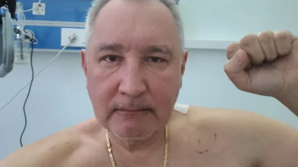 Бывший глава Роскосмоса Дмитрий Рогозин опубликовал фото после ранения на Донбассе и операции