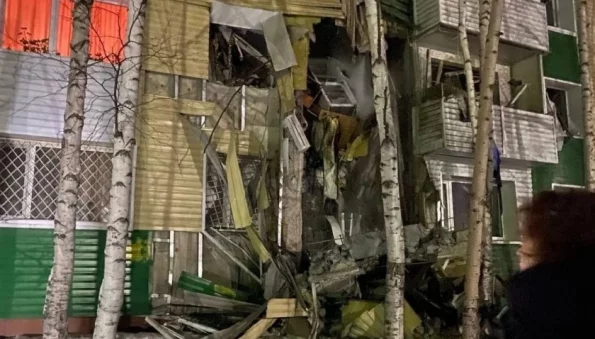 В жилом доме города Нижневартовска произошел взрыв, четверо человек погибло