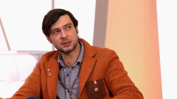 Актёр Павел Баршак сообщил, что его родные не могут уехать из Харькова