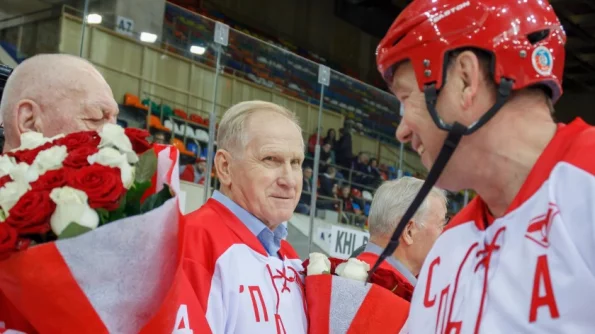 На 83-м году жизни скончался трехкратный чемпион СССР по хоккею Алексей Макаров