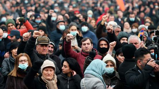 В Ереване началась протестная акция за отставку премьер-министра Пашиняна