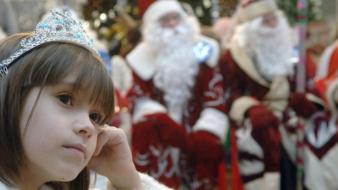 Роли Деда Мороза и Снегурочки на новогодних утренниках в школах Крыма исполнят дети