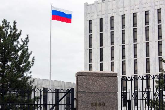 Посольство РФ: США стали инициаторами визовой войны