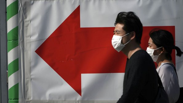 Полностью вакцинированный от коронавируса японец заболел «омикроном»