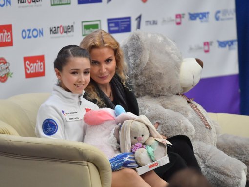 Камила Валиева поблагодарила Тутберидзе за победу в чемпионате России