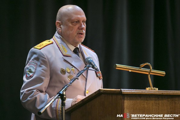Генерал-майор ФСБ Михайлов назвал экономические проблемы главной угрозой для России в 2022 году