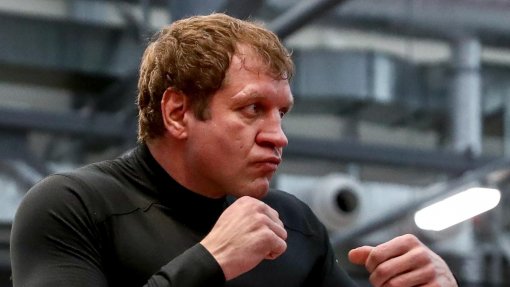 Александр Емельяненко заявил, что не пожмет руку Гусейнову после их поединка