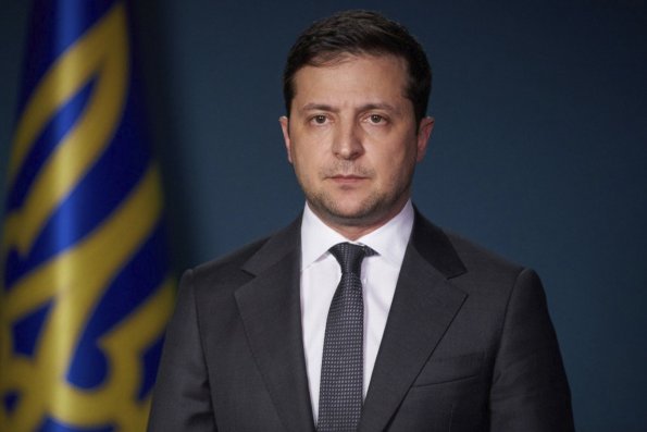 Президент Украины Владимир Зеленский ввел санкции против трех оппозиционных телеканалов