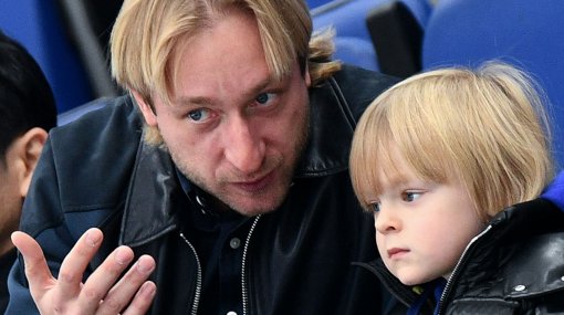 Сын Евгения Плющенко и Яны Рудковской выступил на шоу в Турине после гриппа и перелома руки