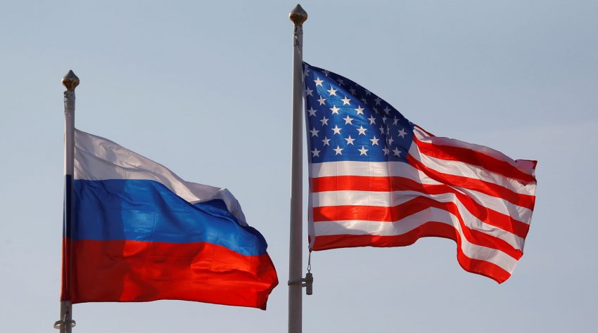 Reuters: США обсуждают ограничение на импорт смартфонов и автозапчастей в Россию