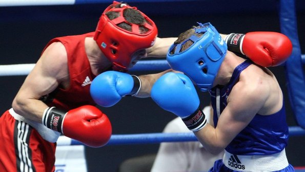 Редчайшее событие в боксе: в Австралии оба спортсмена одновременно отправились в нокдаун