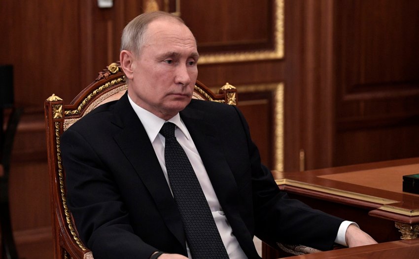 Президент Путин попросил проработать закон о сертификатах для вакцинированных при посещении общественных мест