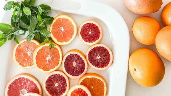 Ешьте их чаще: лучшие фрукты для завтрака, которые помогают быстрее похудеть