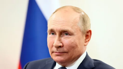 "МК": Гражданин Украины Владимир Путин проинформировал о жизни с именем президента России