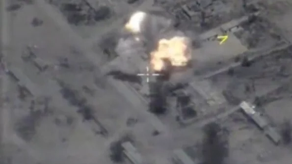 RusVesna опубликовала видео, как ВОГи войск ВС РФ уничтожают осколками украинских боевиков