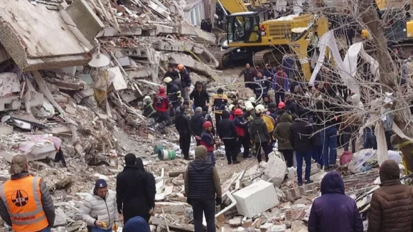 Сотрудник РАН Пулинец: Ядерные испытания могли стать причиной землетрясения в Турции