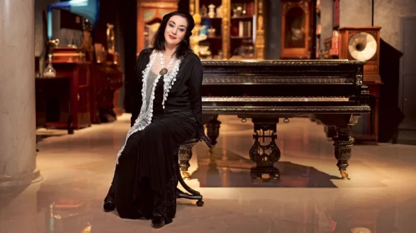 МК: Певица Нани Брегвадзе обеспокоена исчезновением Тамары Гвердцители после смерти матери