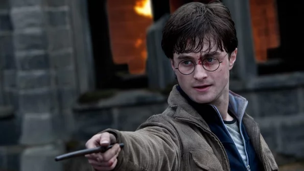 Несовпадение книги и фильма: как зеленоглазый Гарри Потер поменял цвет глаз на экране
