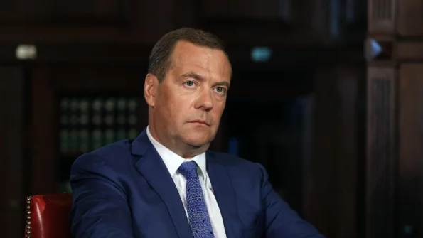 Медведев заявил о необходимости производства российских танков
