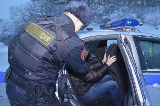 В Ивановской области задержали несовершеннолетнего грабителя, который скрылся на «Тойоте Авенсис»