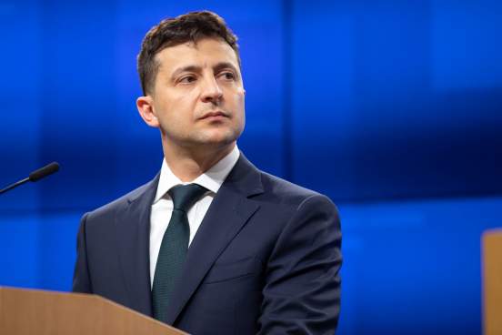 Владимир Зеленский утратил лидерство в рейтинге доверия украинским политикам