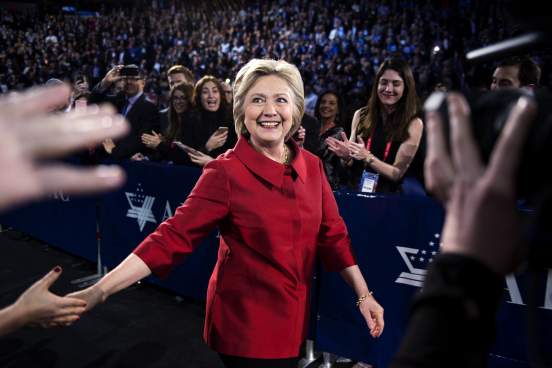 Хиллари Клинтон готовится к выпуску собственного триллера