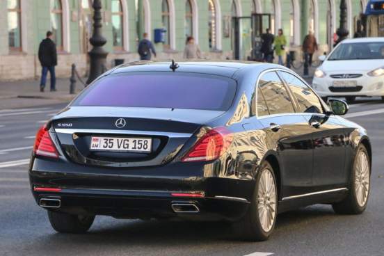 Госдума предлагает легализовать автомобили с армянскими номерами