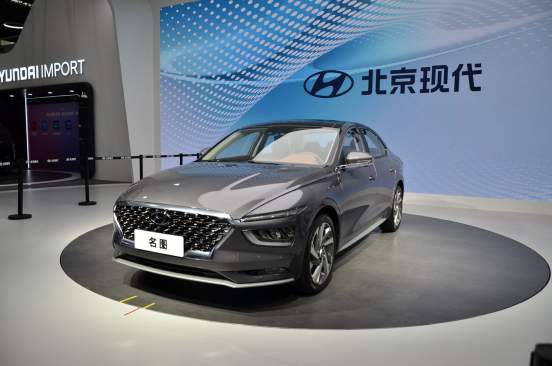 Автоконцерн Hyundai объявил о старте продаж седана Mistra второго поколения