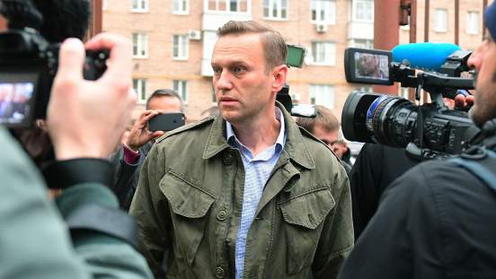 Политолог Мартынов: Навальный может получить еще один срок в колонии