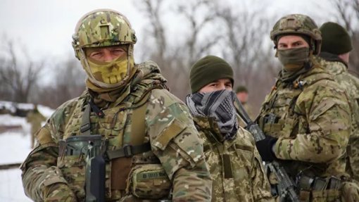 В Америке заявили, что Россия готовится к войне в Украине под чужим флагом