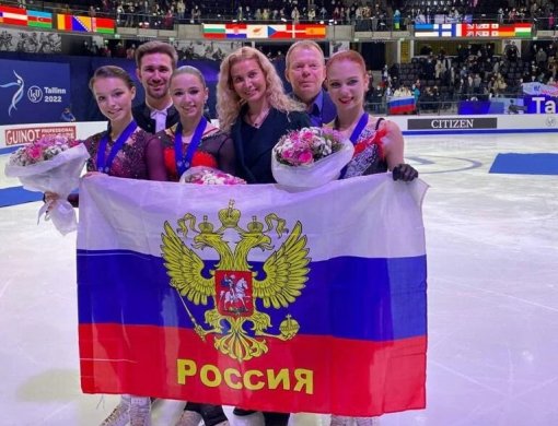 Российские фигуристки получили поздравления за полученные медали от команды Этери Тутберидзе