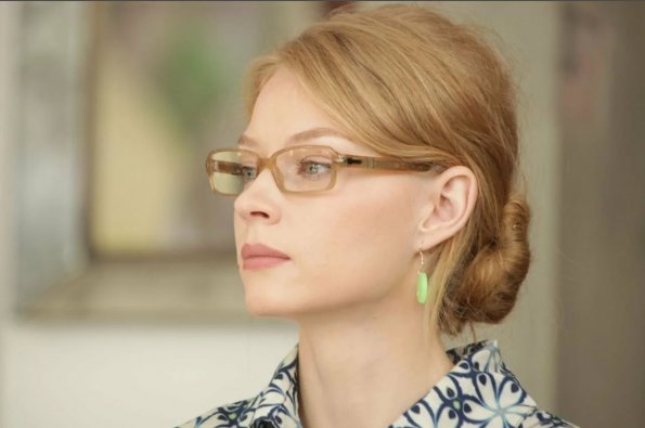 Актриса Светлана Ходченкова снялась топлес для обложки журнала Tatler