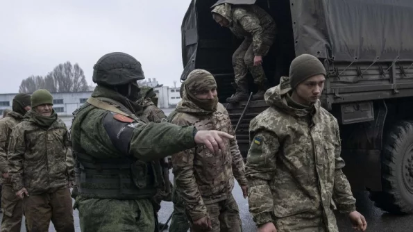Минобороны России показало кадры с вернувшимися из украинского плена военными
