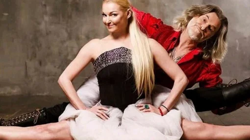 Балерина Анастасия Волочкова снялась в патриотическом клипе в шубе, подаренной бизнесменом