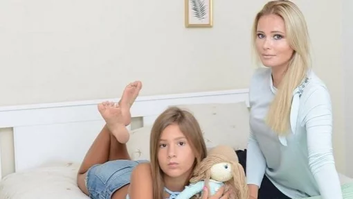Украинка бросила тарелкой в Дану Борисову и ее 15-летнюю дочь Полину на отдыхе в Таиланде